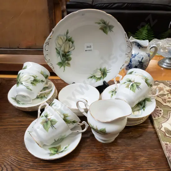 Royal Standard white rose ta set