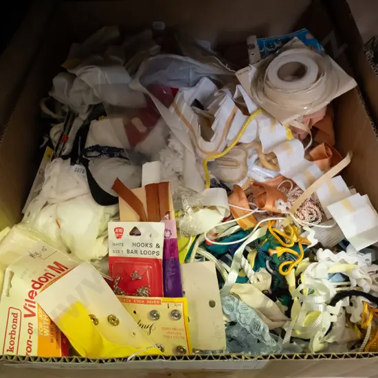 box; ribbons, hooks, braiding etc