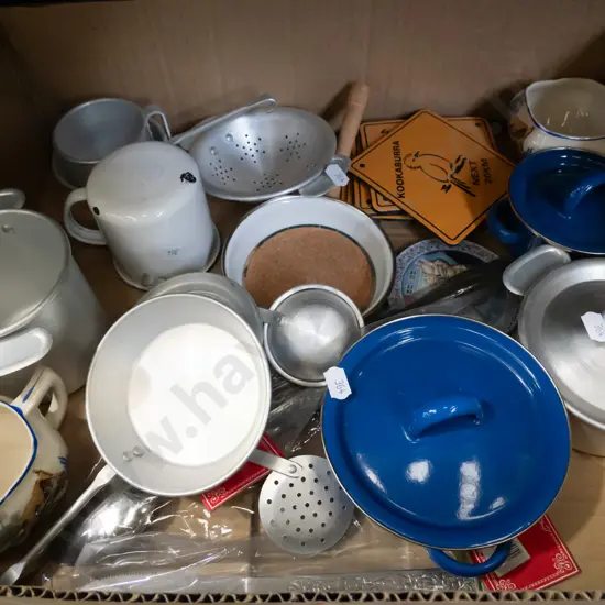 box; small aluminium pot and pans, Australian roadside coasters