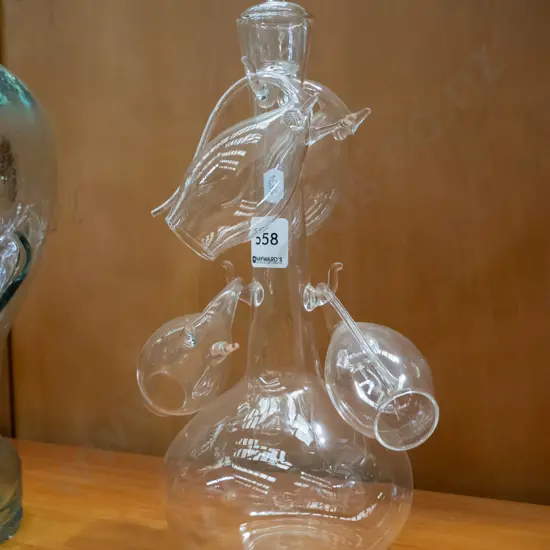 delicate glass decanter & 4 port sippers
