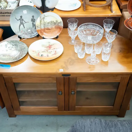 The Marsden Collection 2 door entertainment unit H-600 W-1100 D-560