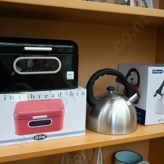 as-new bread bin, stove top kettle