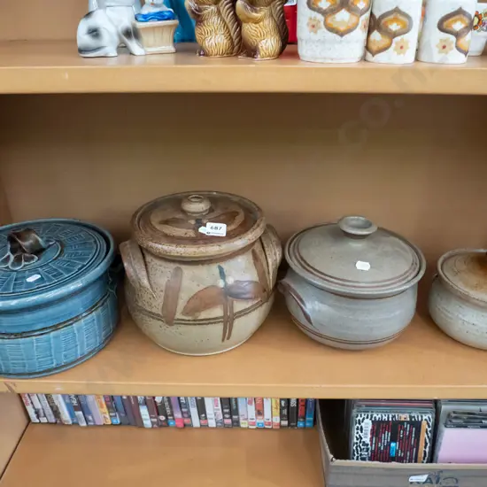 4x pottery lidded casseroles