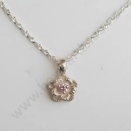 silver flower necklace stamped 925 Italy 20"