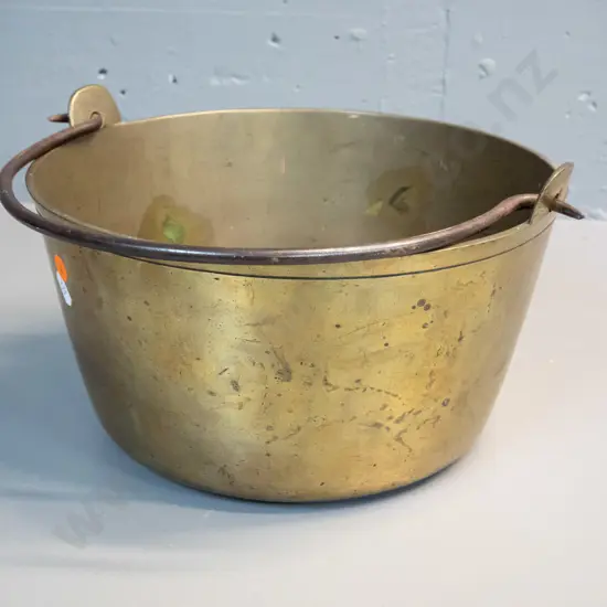 heavy brass jam pan with cast iron handle H-150 D-280