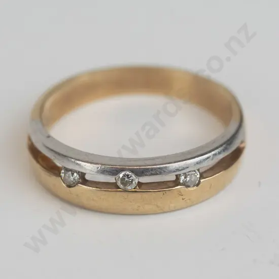 9ct gold 3 diamond channel set ring 3.4gms