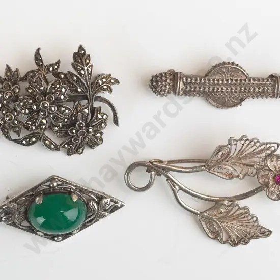 4 asstd costume brooches