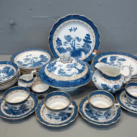 Booths "Real Old Willow" dinnerware - 6 dinner & 6 entree, covered vegetable dish, etc.