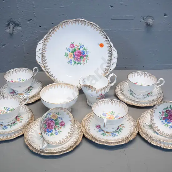 Queen's China 21-piece tea set