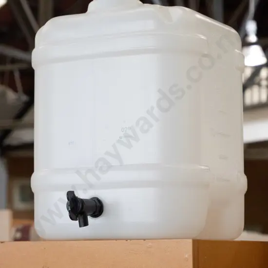 20l tapped plastic water container