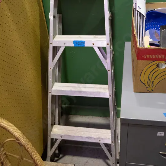 Alco 3-step aluminium ladder