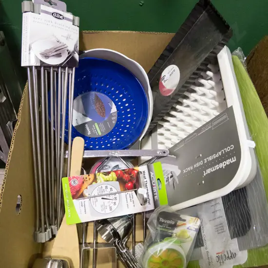 box of kitchen allsorts, dish rack, straining bowl, draining rack etc.