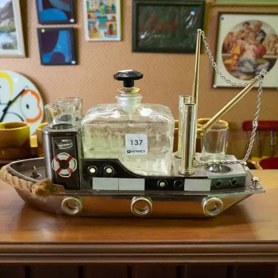 fishing boat decanter set, missing one glass