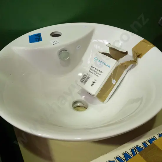 ceramic bowl bathroom sink with plug fitting D-470
