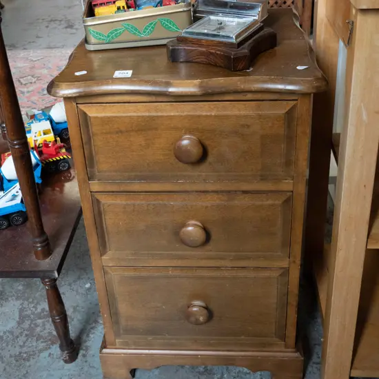 solid rimu 3-drawer bedside cabinet