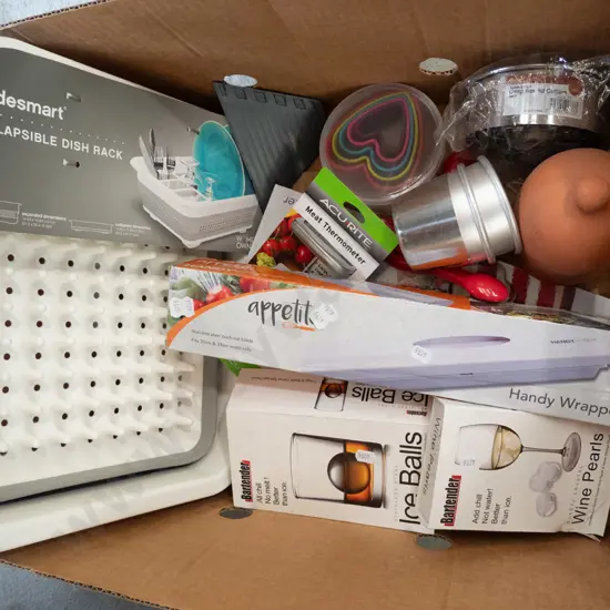 box of dish rack, Handy Wrapper, ice balls, wine pearls, etc.