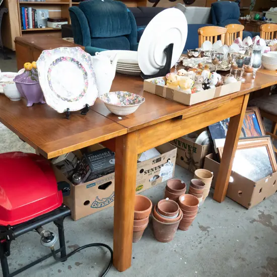 extending dining table H-760 L-1580 W-830