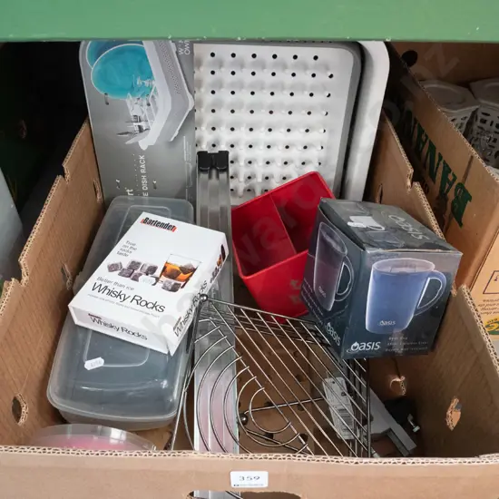 box of as-new dish rack, serviette holder, keep cup, etc.