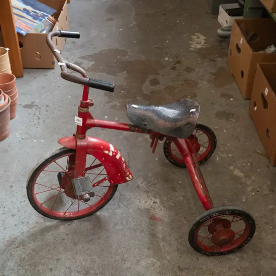 rusty vintage child's trike