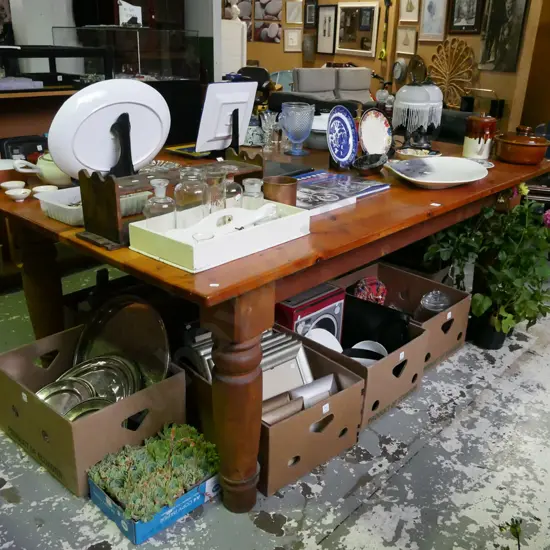 solid wood turned leg table - repair to 1 leg H-770 W-2130 D-1330