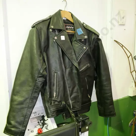 size M motorcycle jacket