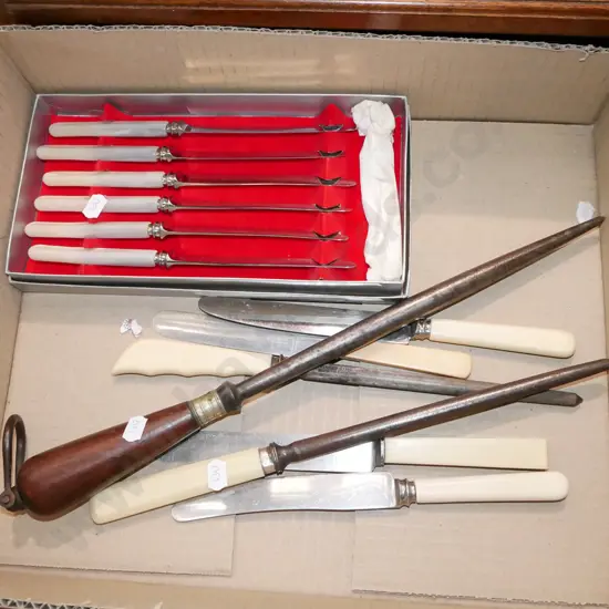 box; cutlery, 3x steels