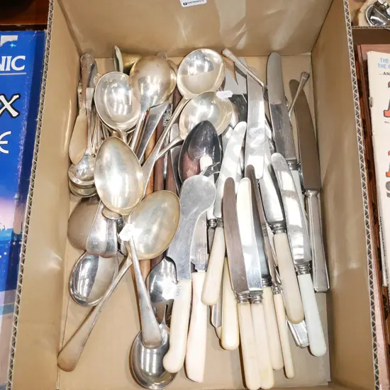 box of cutlery