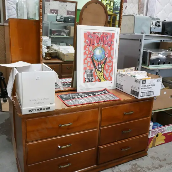 mahogany and rimu 6 drawer mirror back dresser H-1590 W-1270 D-400