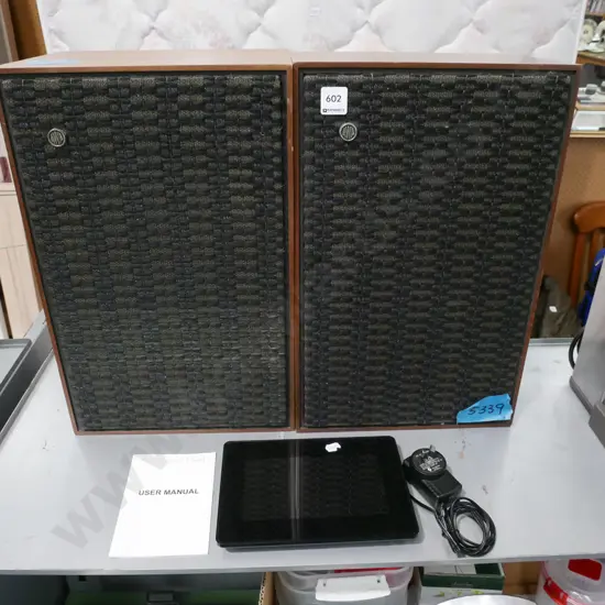 2x Awa speakers, digital photo frame