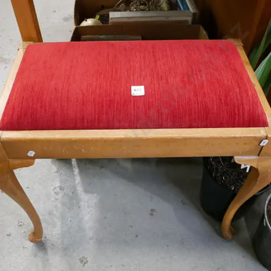 cab leg piano stool