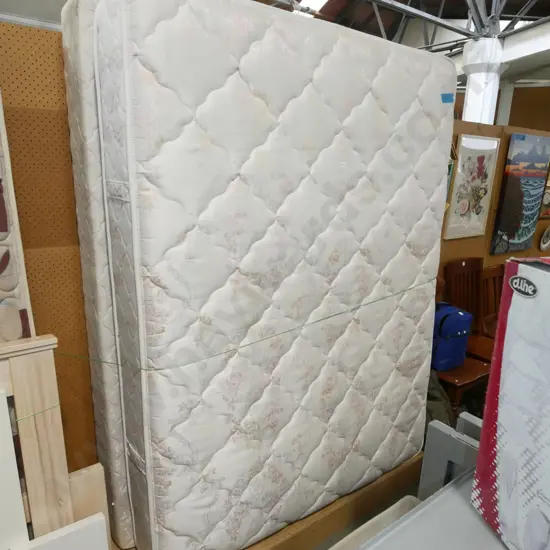 queen bed base and mattress