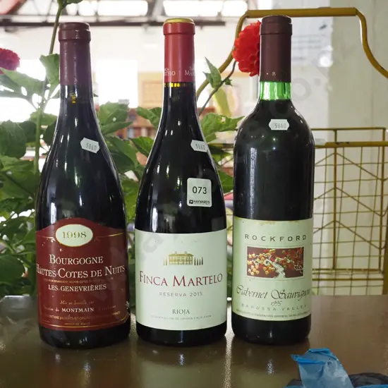 3x bottles of red wine