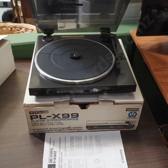 Pioneer DC/X99Z turntable and box