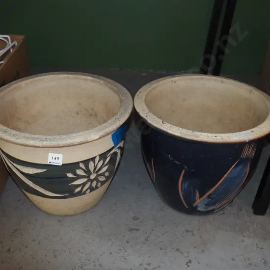 2x garden planters