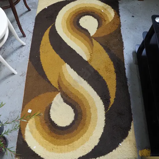 retro woollen floor rug - some wear L-1670 W-900
