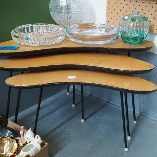 nest of 3 retro kidney tables  -need attention