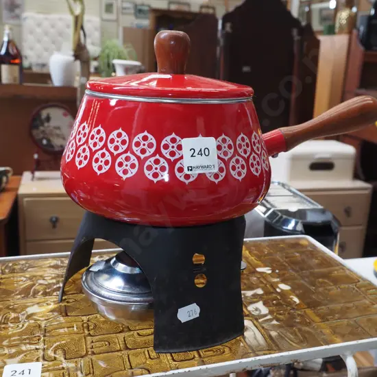 fondue pot and burner