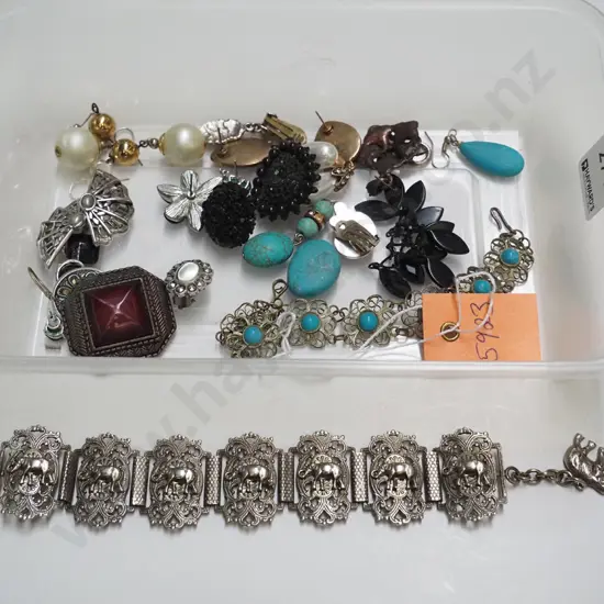 tray of costume jewellery