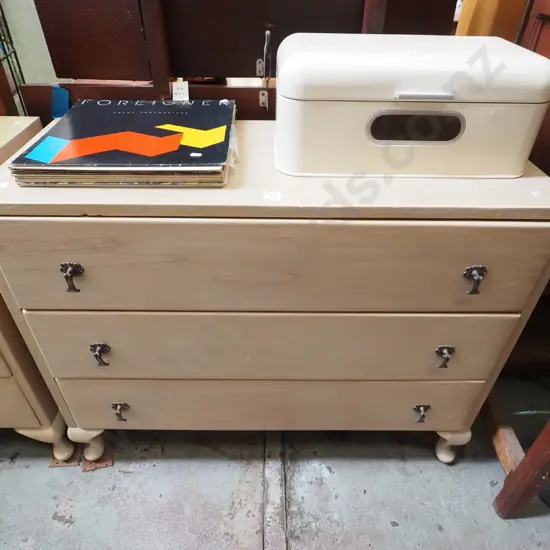 rimu 3 drawer lowboy H-740 W-910 D-360