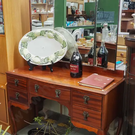 mahogany 5 drawer mirror back dresser H-1660 W-1080 D-430