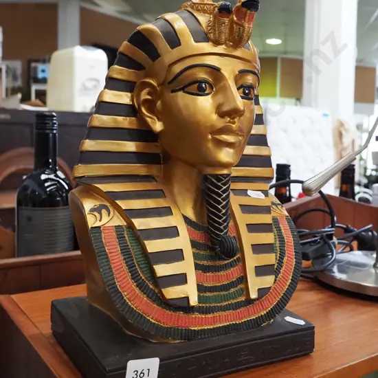 Egyptian souvenir wre