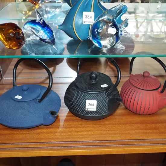 3x cast iron teapots