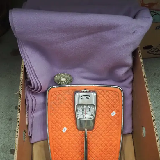 box; purple woollen blanket, vintage bathroom scales