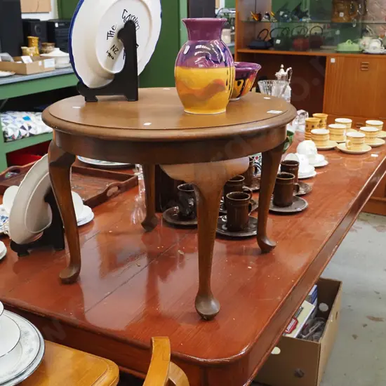 oak cab leg circular end table - split to top