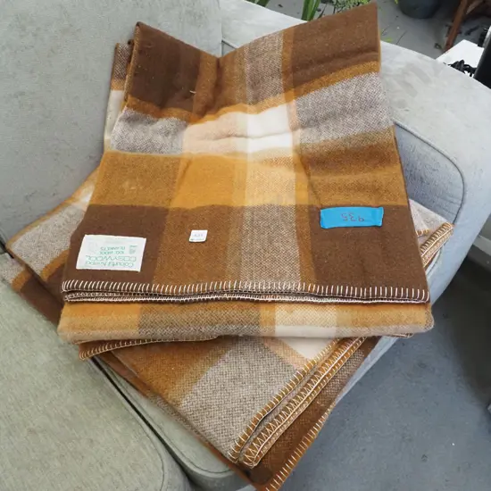 3x brown checked Kaiapoi woollen blankets