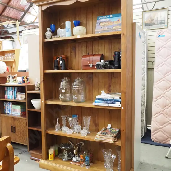 solid pine bookcase H-2040 W-1230 D-380