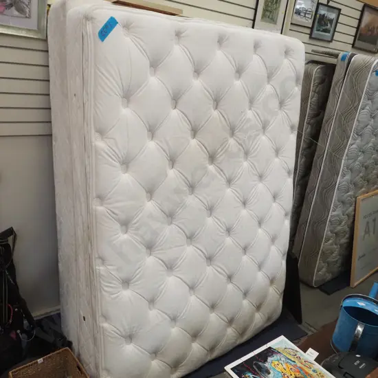 queen bed base & mattress