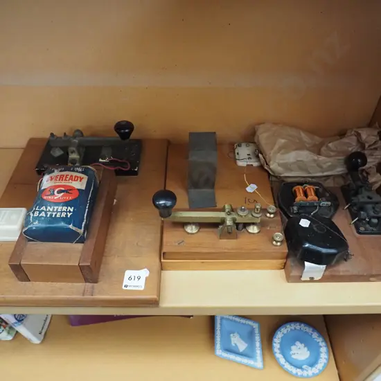 3x morse keys on wooden bases