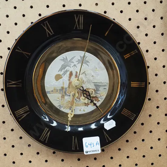 Japanese motif porcelain wall clock