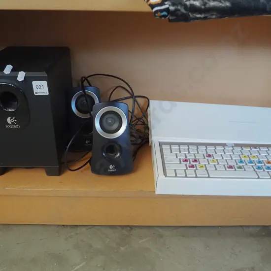 Logitec speakers, Apple keyboard